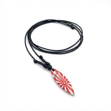 שרשרת שמש אדומה